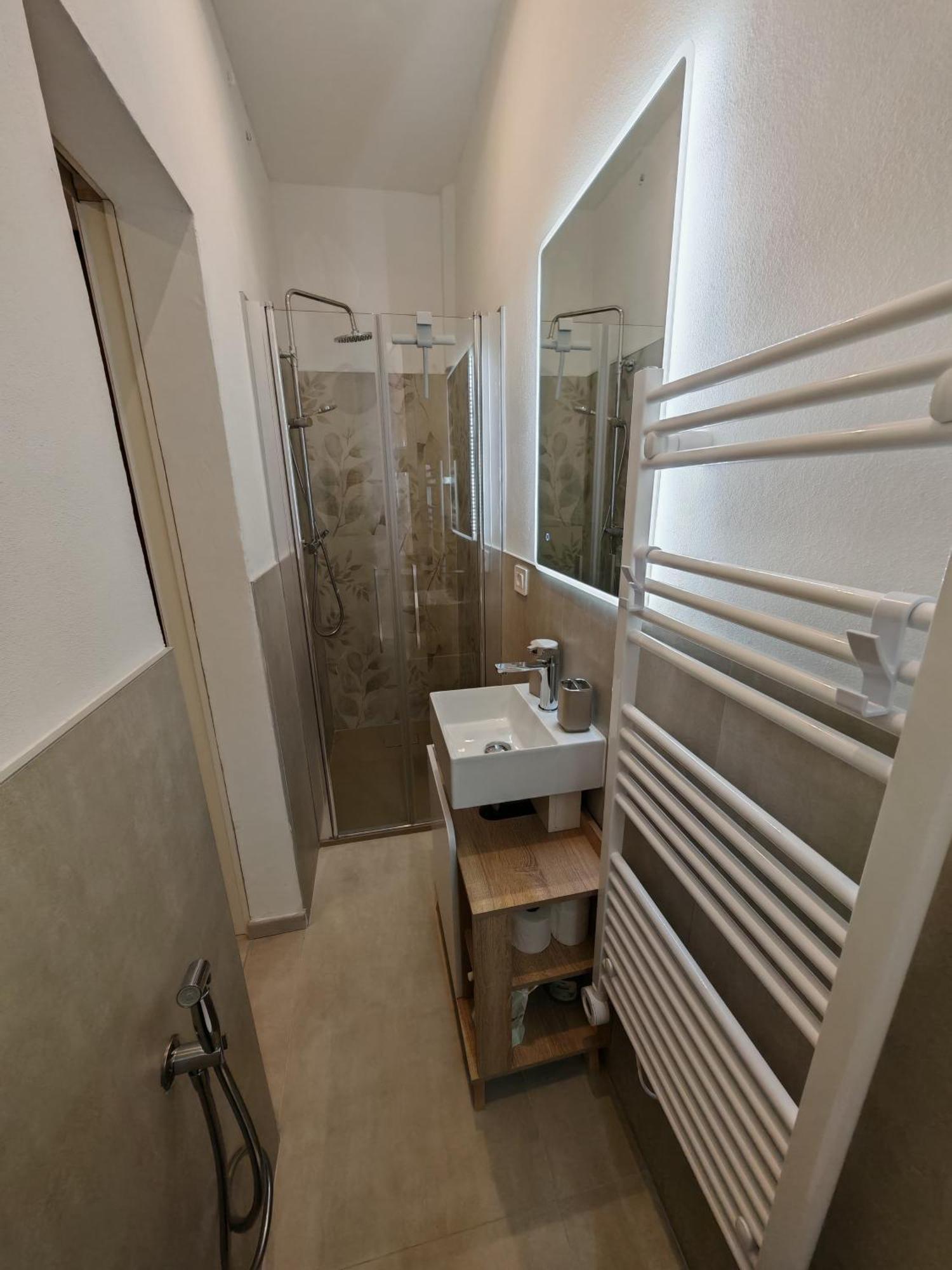 La Sosta-Appartamento A Pochi Passi Dalla Stazione Modène Extérieur photo